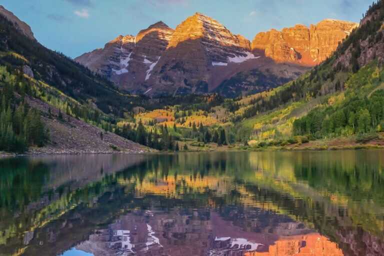 sunrise at maroon bell